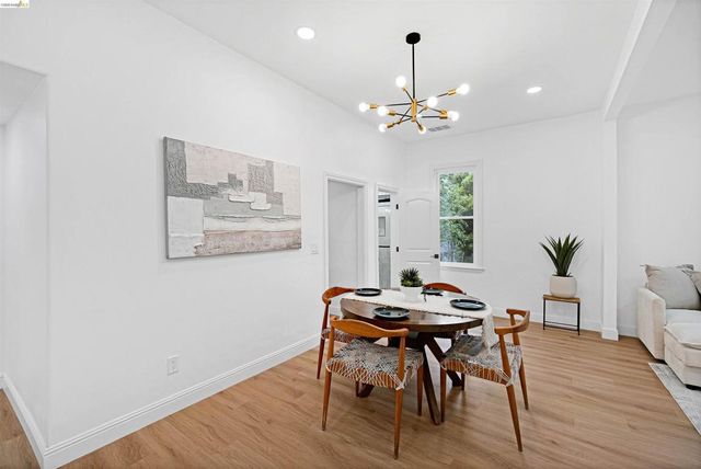 1812 Woolsey St, Berkeley, CA 94703