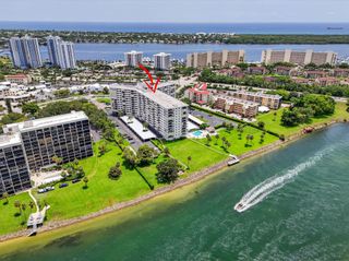 336 Golfview Road 1006, North Palm Beach, FL 33408