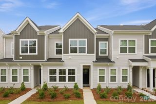 5835 Tuckaseegee Road, Charlotte, NC 28208