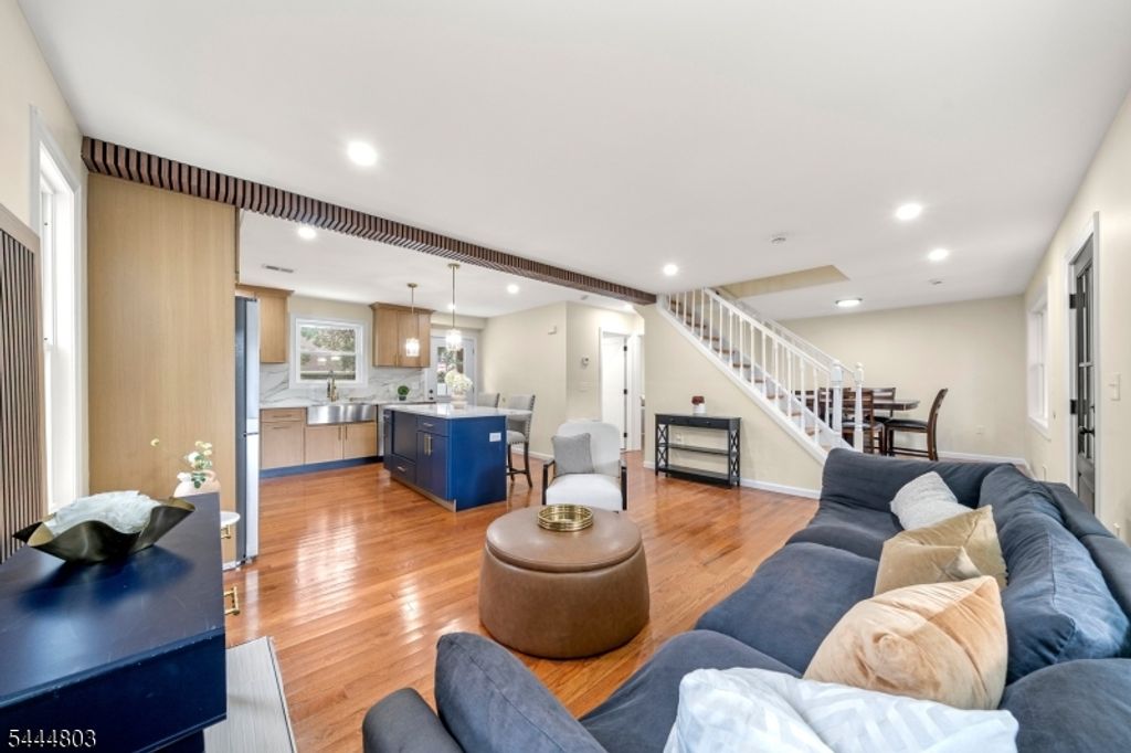 1676 Irene Ct, Teaneck Twp., NJ 07666 — photo 5