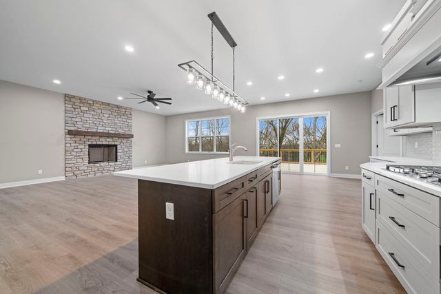 8556 Carberry Lane, Roscoe, IL 61073