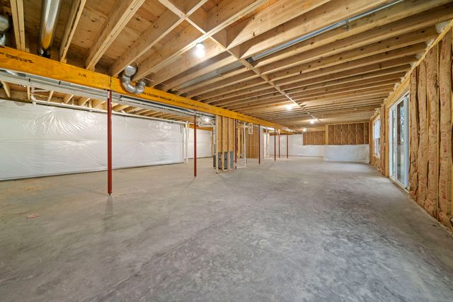 8556 Carberry Lane, Roscoe, IL 61073