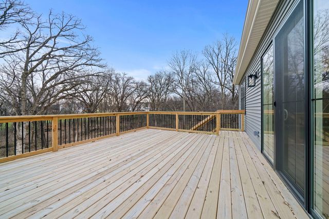 8556 Carberry Lane, Roscoe, IL 61073