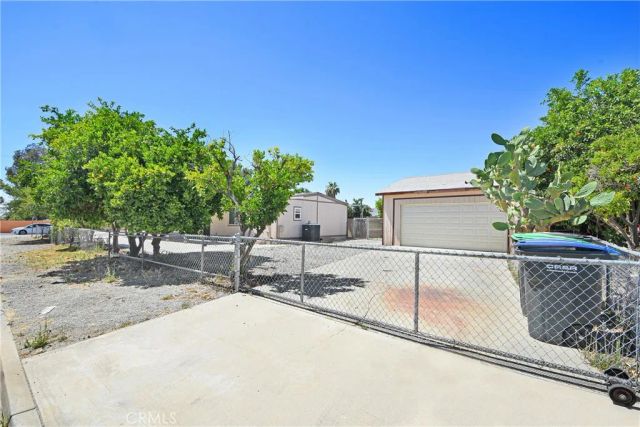 588 N Gilbert, Hemet, CA 92543