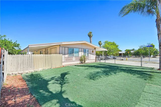 588 N Gilbert, Hemet, CA 92543
