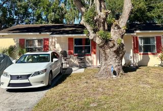 2334 OLIVET AVENUE, Leesburg, FL 34748