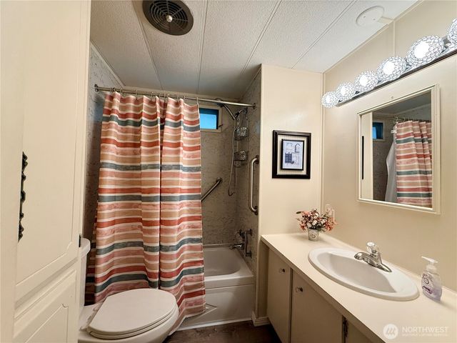 1410 Alonda Lane NE, Olympia, WA 98516
