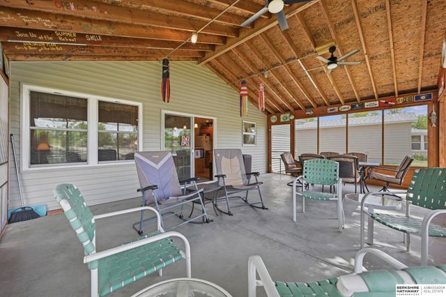 2036 Platteview Drive, Cedar Creek, NE 68016