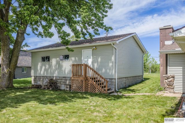 2036 Platteview Drive, Cedar Creek, NE 68016