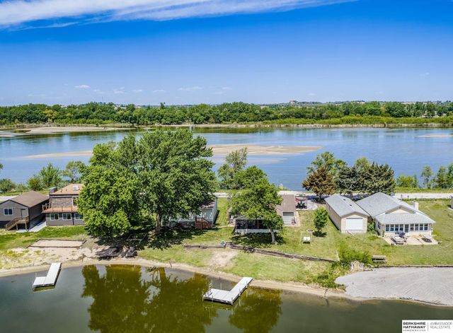 2036 Platteview Drive, Cedar Creek, NE 68016