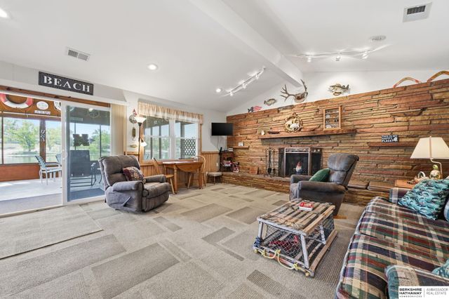 2036 Platteview Drive, Cedar Creek, NE 68016