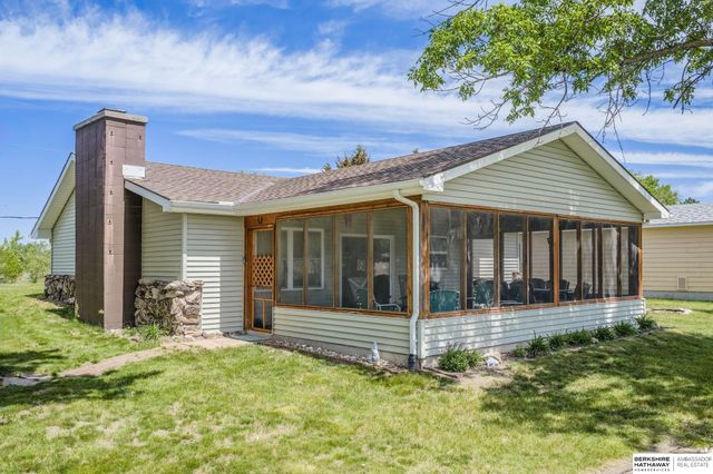 2036 Platteview Drive, Cedar Creek, NE 68016