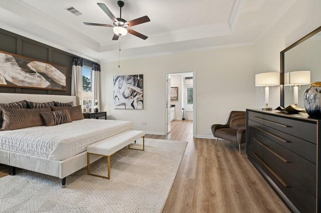 661 Barton Place Drive, Cleveland, TX 77327