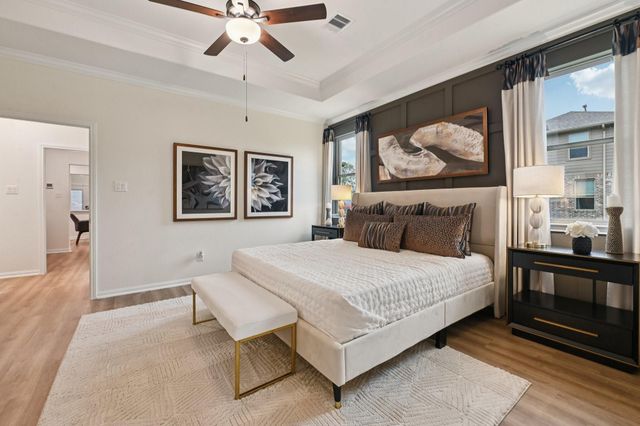 661 Barton Place Drive, Cleveland, TX 77327