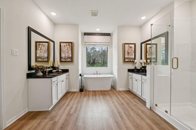 661 Barton Place Drive, Cleveland, TX 77327