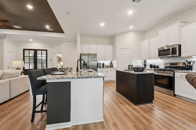 661 Barton Place Drive, Cleveland, TX 77327