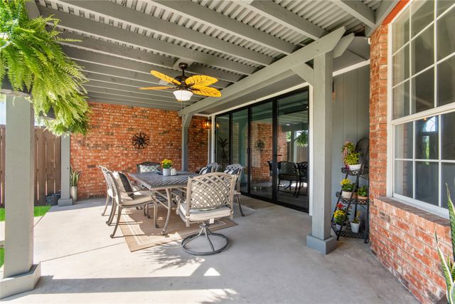 5949 Carroll Drive, The Colony, TX 75056