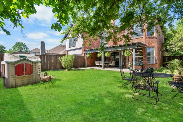 5949 Carroll Drive, The Colony, TX 75056