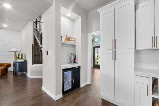 5949 Carroll Drive, The Colony, TX 75056