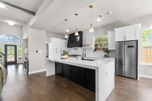 5949 Carroll Drive, The Colony, TX 75056