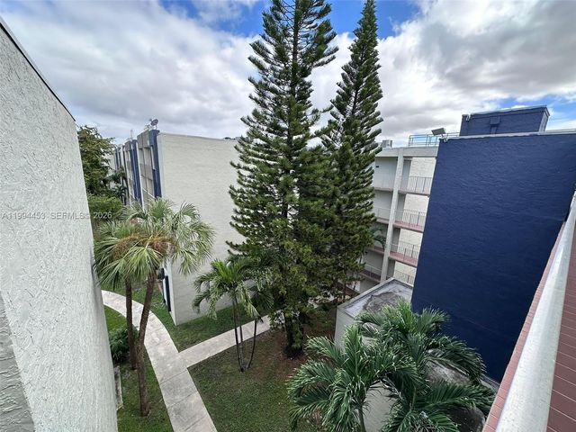 10000 NW 80th Ct 2521, Hialeah Gardens, FL 33016