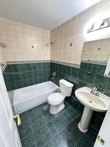 10000 NW 80th Ct 2521, Hialeah Gardens, FL 33016