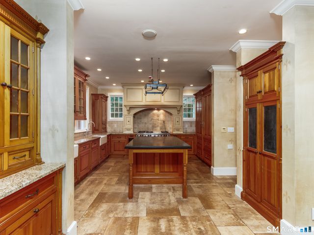25 Hermit Lane, Westport, CT 06880