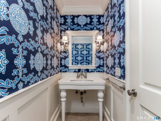 25 Hermit Lane, Westport, CT 06880