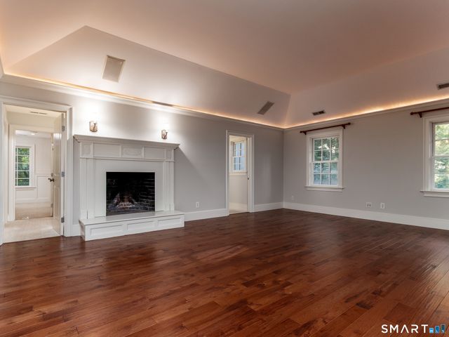 25 Hermit Lane, Westport, CT 06880