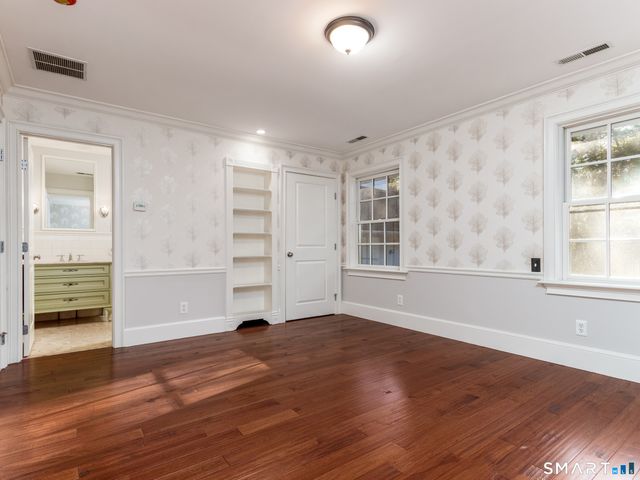 25 Hermit Lane, Westport, CT 06880