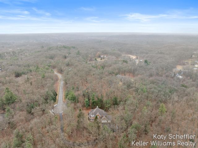 6157 Egypt Forest Road NE, Rockford, MI 49341