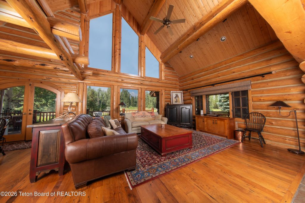 9055 N SNAKE RIVER Drive, Jackson, WY 83001 photo 2