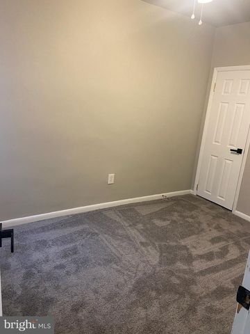 2863 CHATHAM ST, Philadelphia, PA 19134