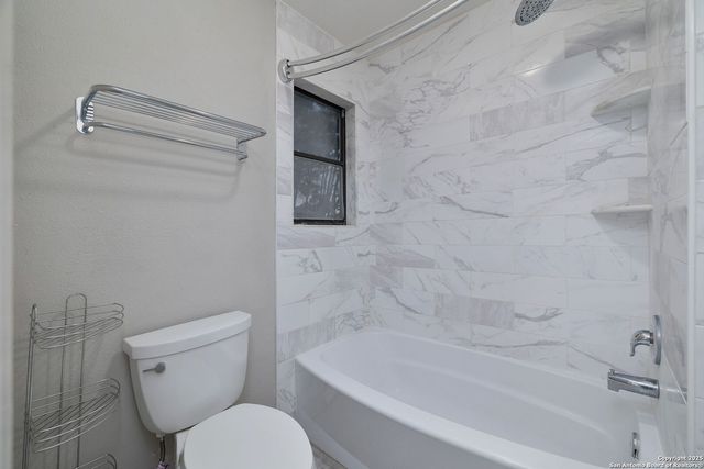 8408 Echo Creek, San Antonio, TX 78240