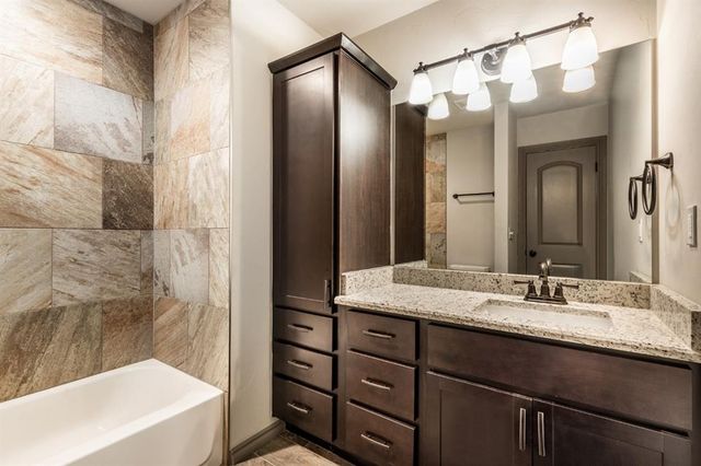 6133 Oxnard Street, Edmond, OK 73034
