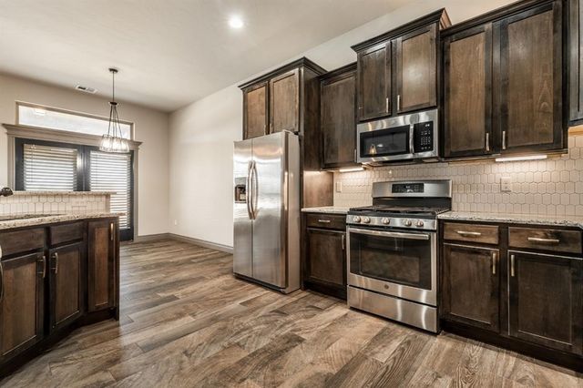 6133 Oxnard Street, Edmond, OK 73034