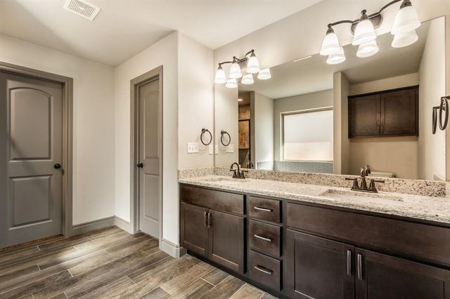 6133 Oxnard Street, Edmond, OK 73034