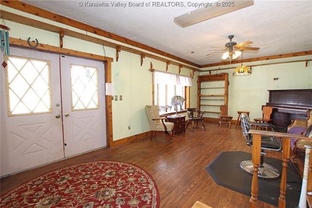 322 16th Street, Dunbar, WV 25064