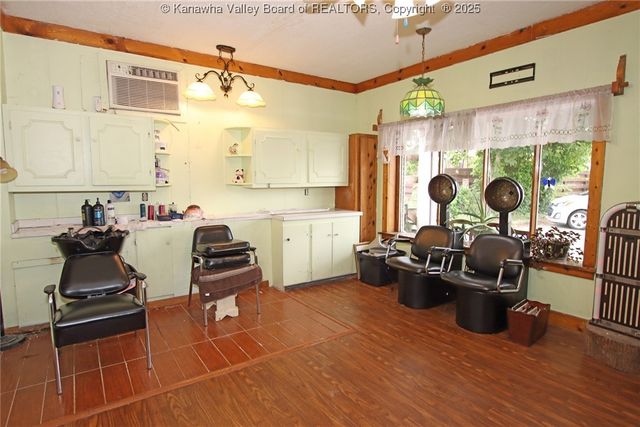 322 16th Street, Dunbar, WV 25064