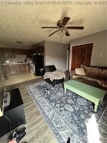 322 16th Street, Dunbar, WV 25064