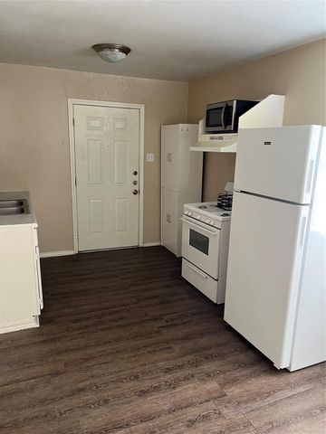 111 7th Street 2, Rosenberg, TX 77471
