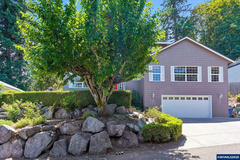 2346 Gibsonwoods Ct NW, Salem, OR 97304