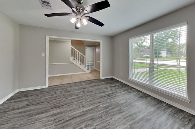 18330 Ella Boulevard, Spring, TX 77388