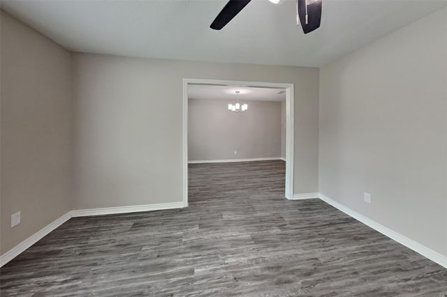 18330 Ella Boulevard, Spring, TX 77388