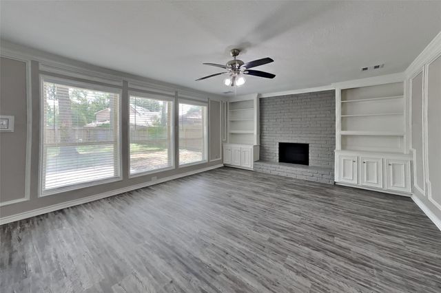 18330 Ella Boulevard, Spring, TX 77388