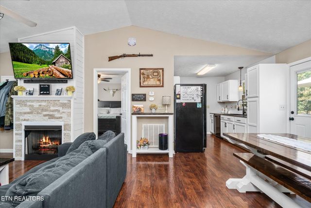 71 Marymont Drive, Crossville, TN 38555