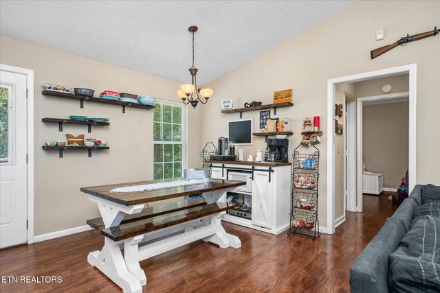 71 Marymont Drive, Crossville, TN 38555