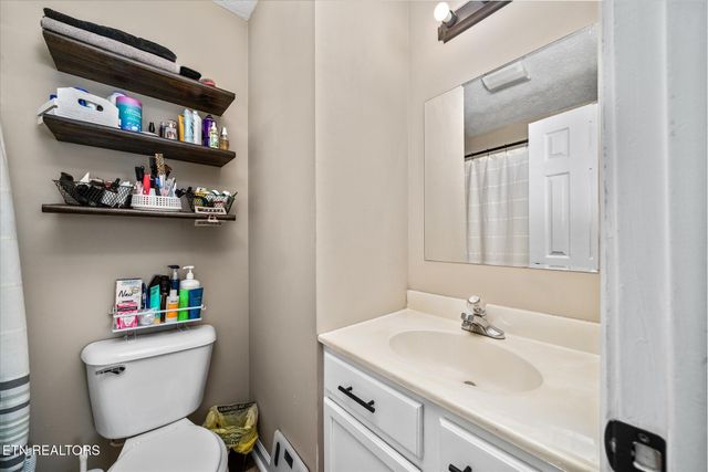 71 Marymont Drive, Crossville, TN 38555