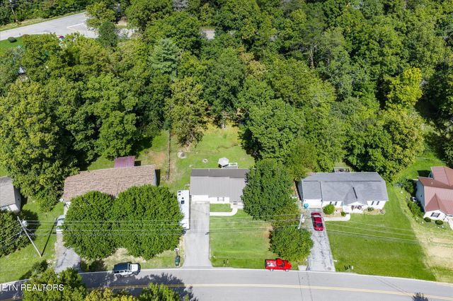 71 Marymont Drive, Crossville, TN 38555