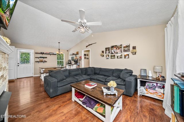 71 Marymont Drive, Crossville, TN 38555